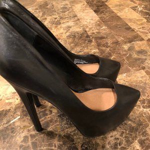 🖤Steve Madden Stilettos